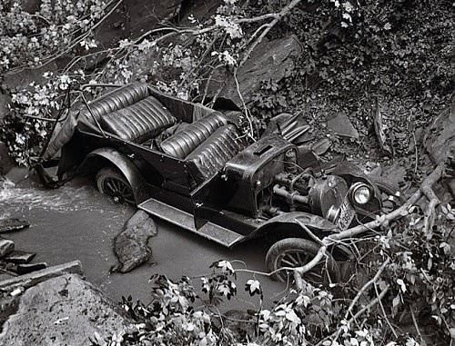 Nostaljik İlk Araba Kazaları galerisi resim 10