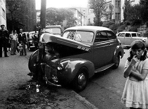 Nostaljik İlk Araba Kazaları galerisi resim 11
