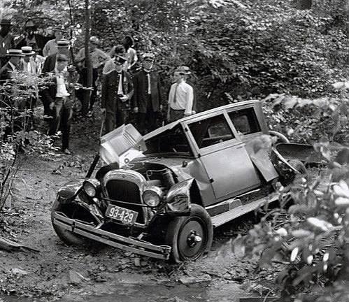Nostaljik İlk Araba Kazaları galerisi resim 12