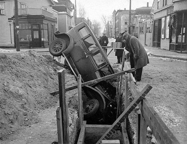 Nostaljik İlk Araba Kazaları galerisi resim 21