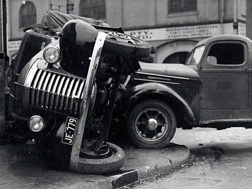 Nostaljik İlk Araba Kazaları galerisi resim 7